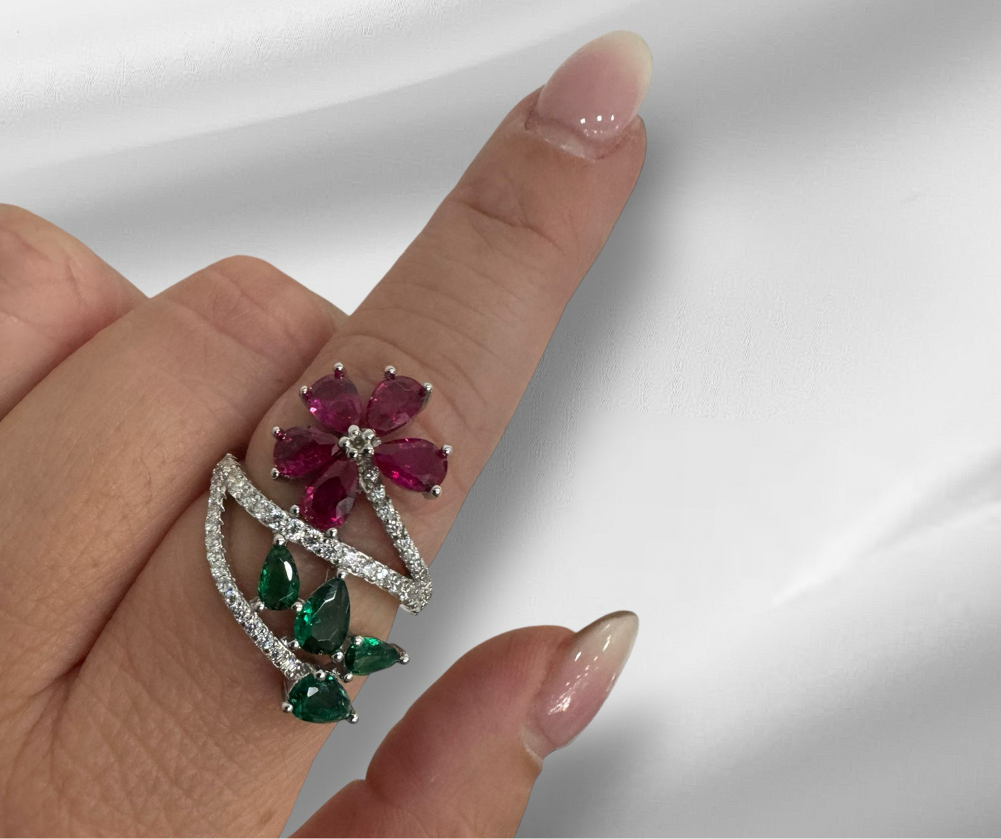 Anello Fiore Particolare